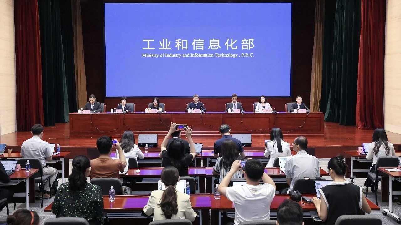 英雄联盟全,球赛战队再,创佳绩,金年会官网6676入口,金年会App,金年会互动,金年会在线,金年会入口